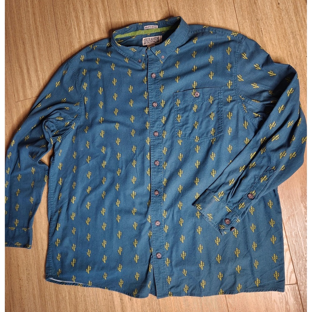 Duluth Trading Co Mens 2XL Long Sleeve Relaxed Fit Shirt Holiday Lights Cactus